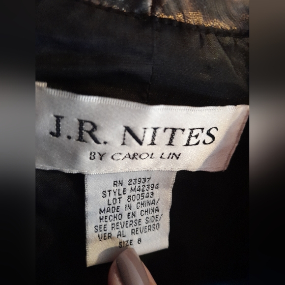 Jr Nights by Carol Lin . Size 8 - Picture 8 of 14